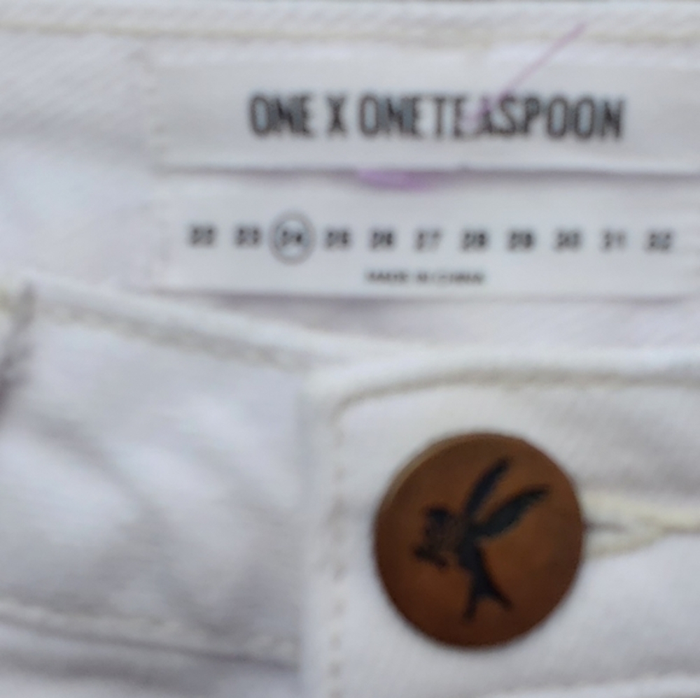 One Teaspoon White distressed denim skirt - Picture 3 of 4